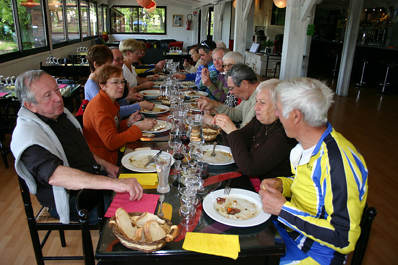 jcb_2008_46_au mont St Cyr.jpg